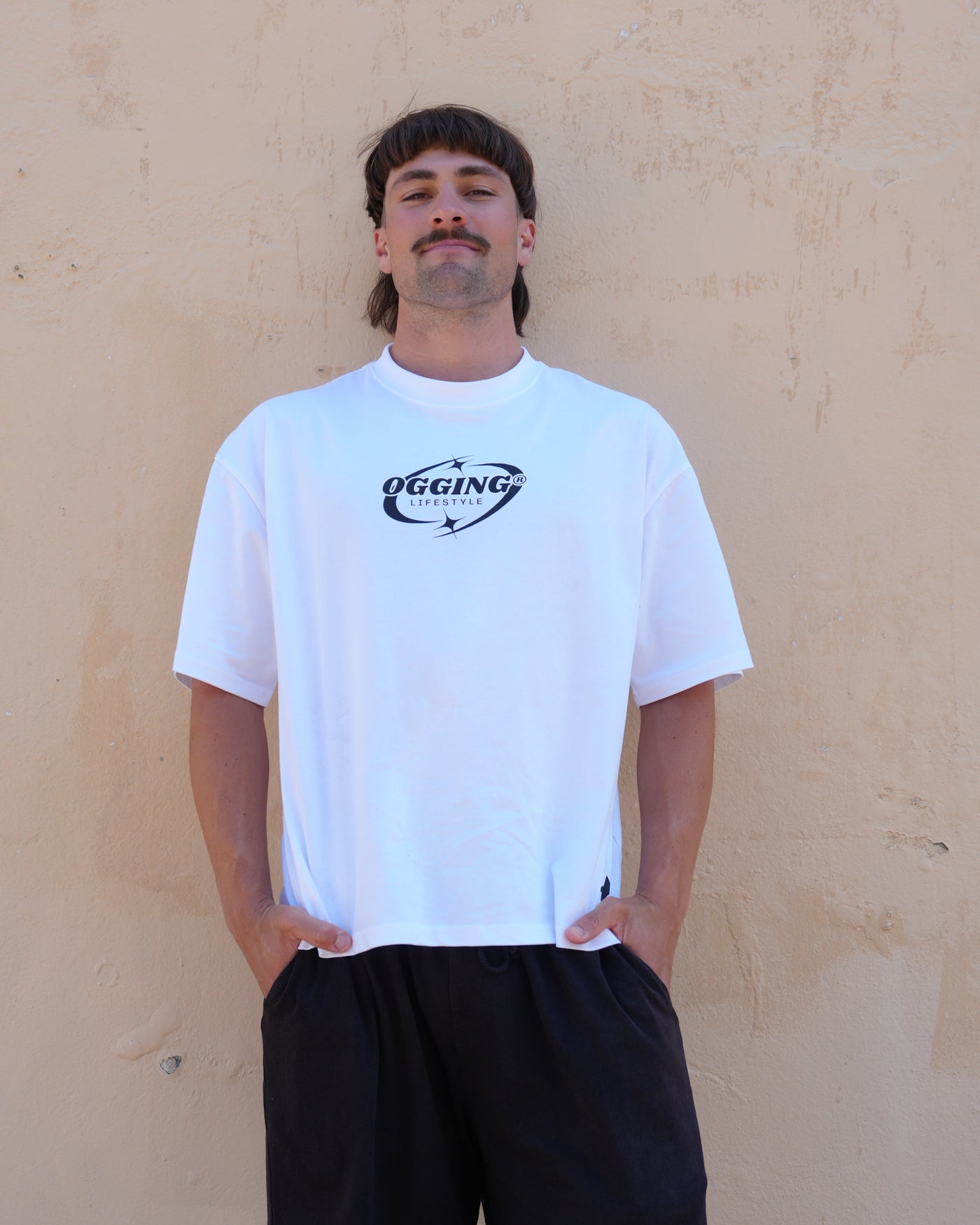 Box-Fit Cropped Tee — Y2K